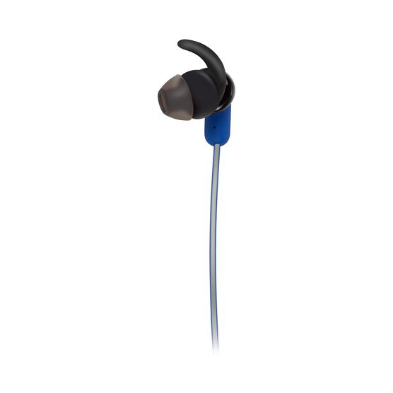 Reflect Aware - Blue - Lightning connector sport earphone with Noise Cancellation and Adaptive Noise Control. - Detailshot 4 Reflect Aware - Blue - Lightning connector sport earphone with Noise Cancellation and Adaptive Noise Control. - Detailshot 4