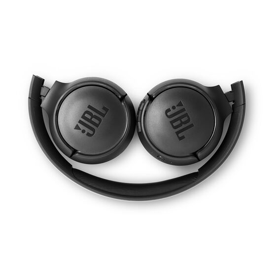 JBL Tune 500BT - Black - Wireless on-ear headphones - Detailshot 3 JBL Tune 500BT - Black - Wireless on-ear headphones - Detailshot 3
