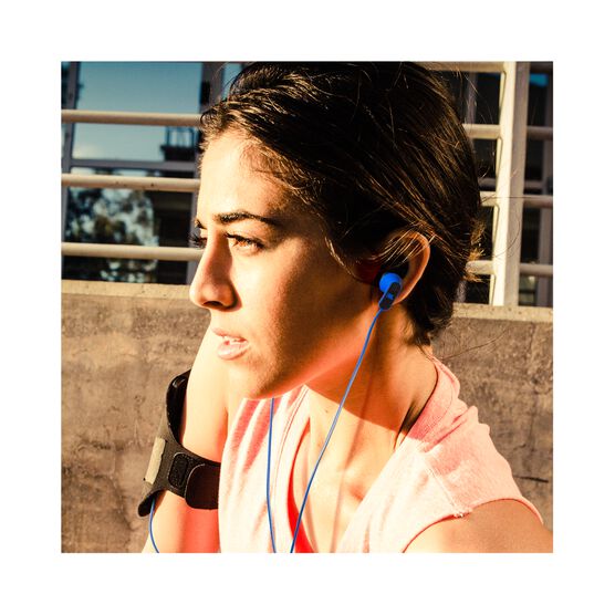 Reflect Aware - Blue - Lightning connector sport earphone with Noise Cancellation and Adaptive Noise Control. - Detailshot 9 Reflect Aware - Blue - Lightning connector sport earphone with Noise Cancellation and Adaptive Noise Control. - Detailshot 9