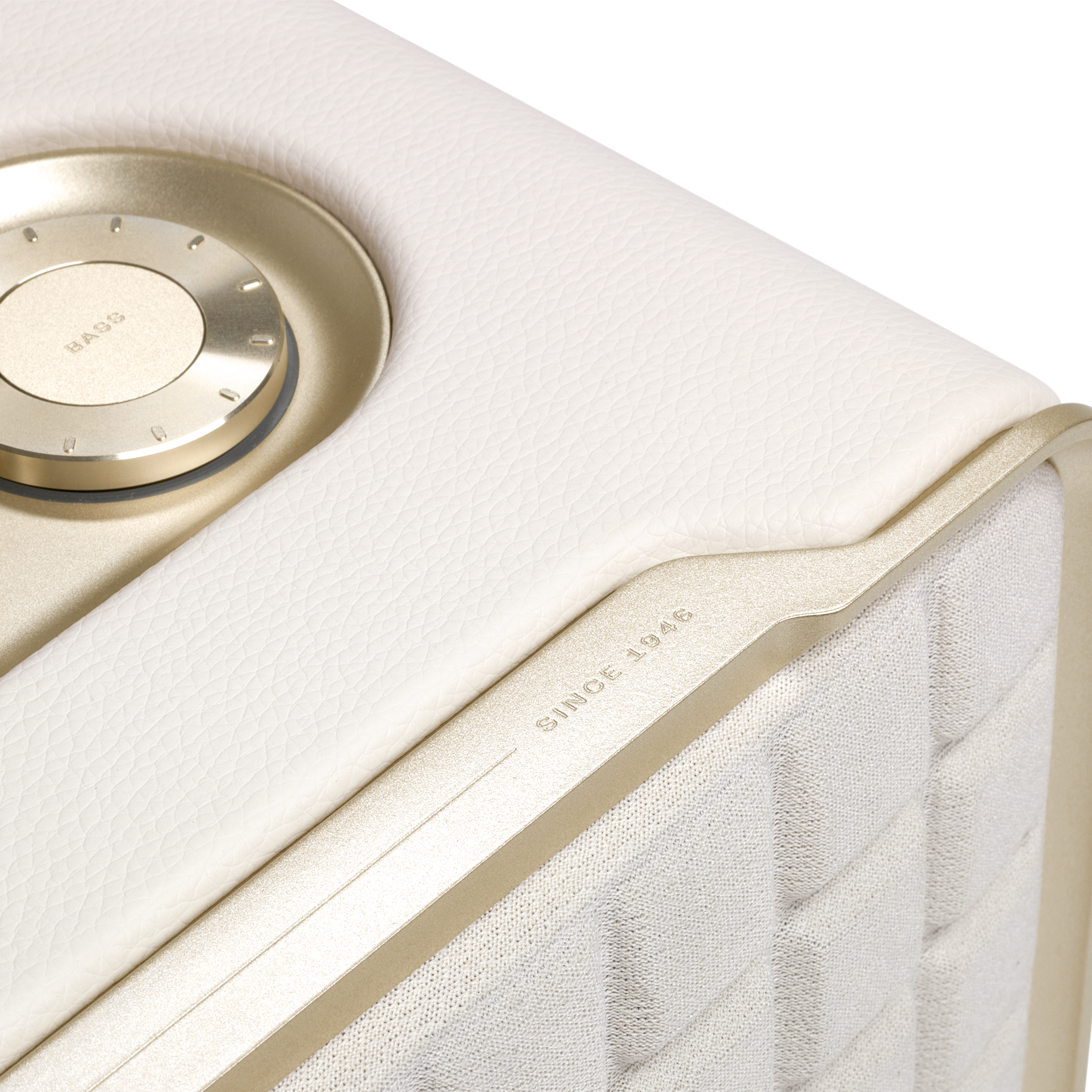 JBL Authentics 200 - White - Smart home speaker with Wi-Fi, Bluetooth and Voice Assistants with retro design - Detailshot 4