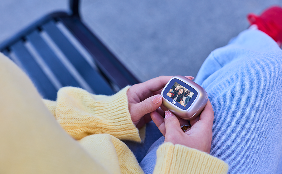 원활한 청취를 위한 Smart Charging Case&trade;